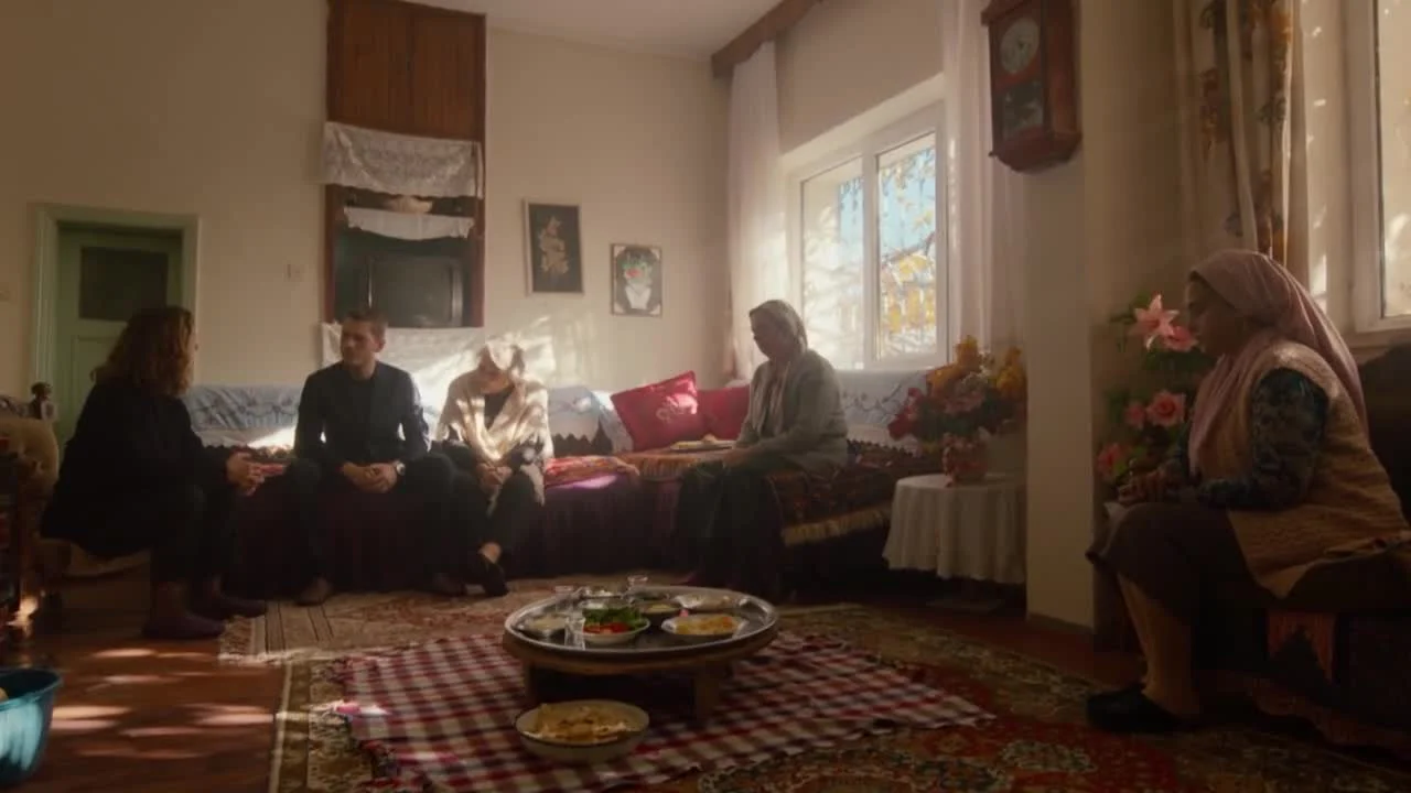 Кадры из сериала Черное сердце (2024)